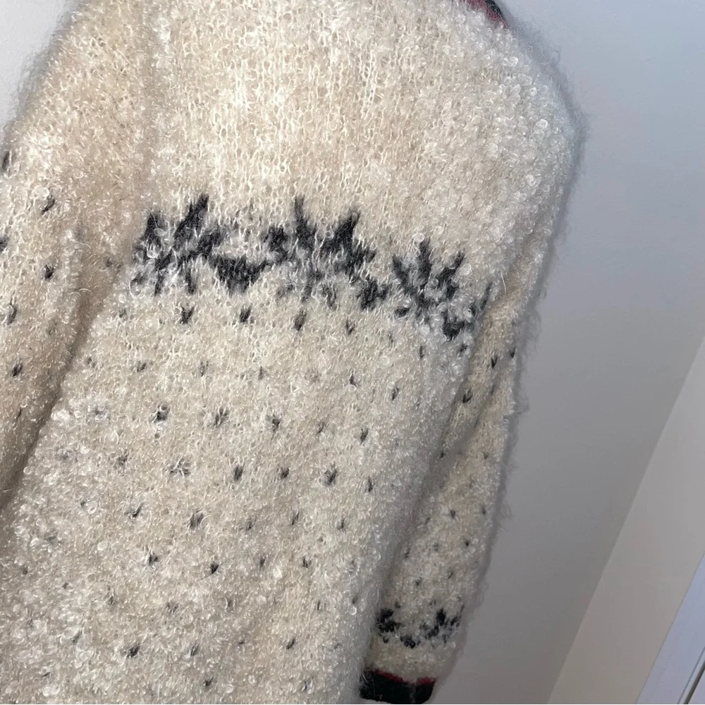 Vintage Jones NY Hand-Knit Mohair/Wool Fuzzy Cozy Cardigan Sweater Size Medium - Picture 13 of 14